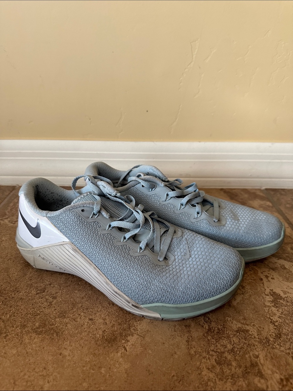 Women’s Nike Metcon 5, Size 9.5